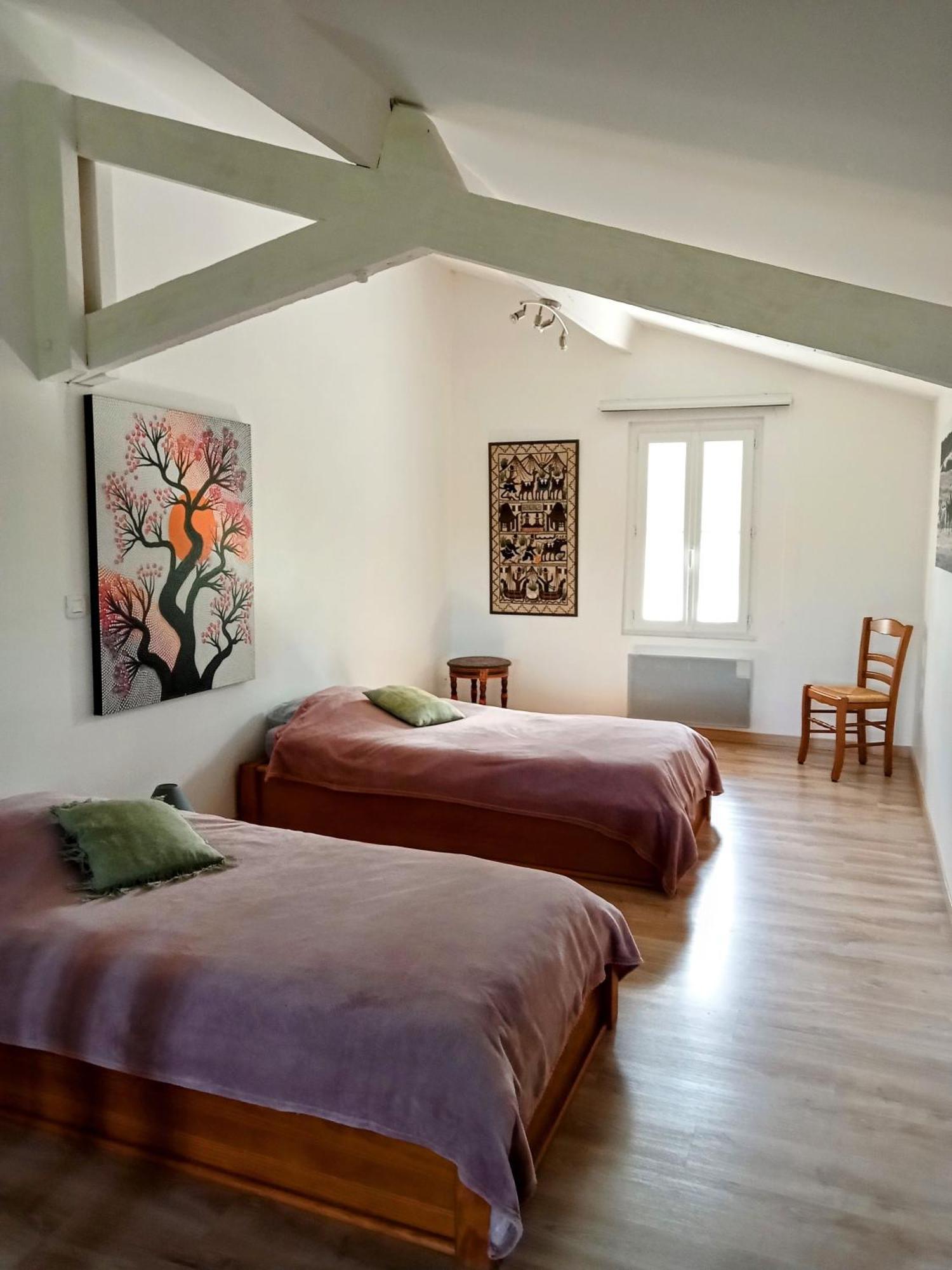 Chez Cecile Et Jean-No Bed & Breakfast Gan Eksteriør bilde
